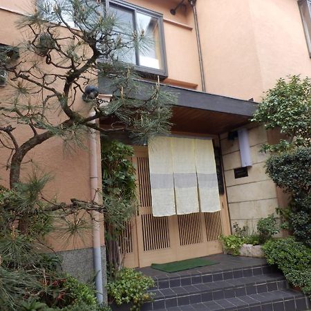 Kikunoya Ryokan Kanazawa Bagian luar foto